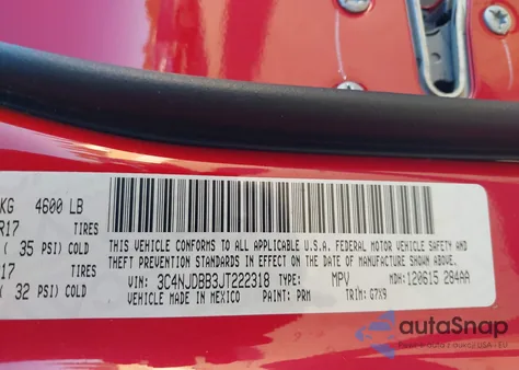 2018 Jeep Compass Latitude 4X4 z USA, uszkodzony, nr VIN 3C4NJDBB3JT222318